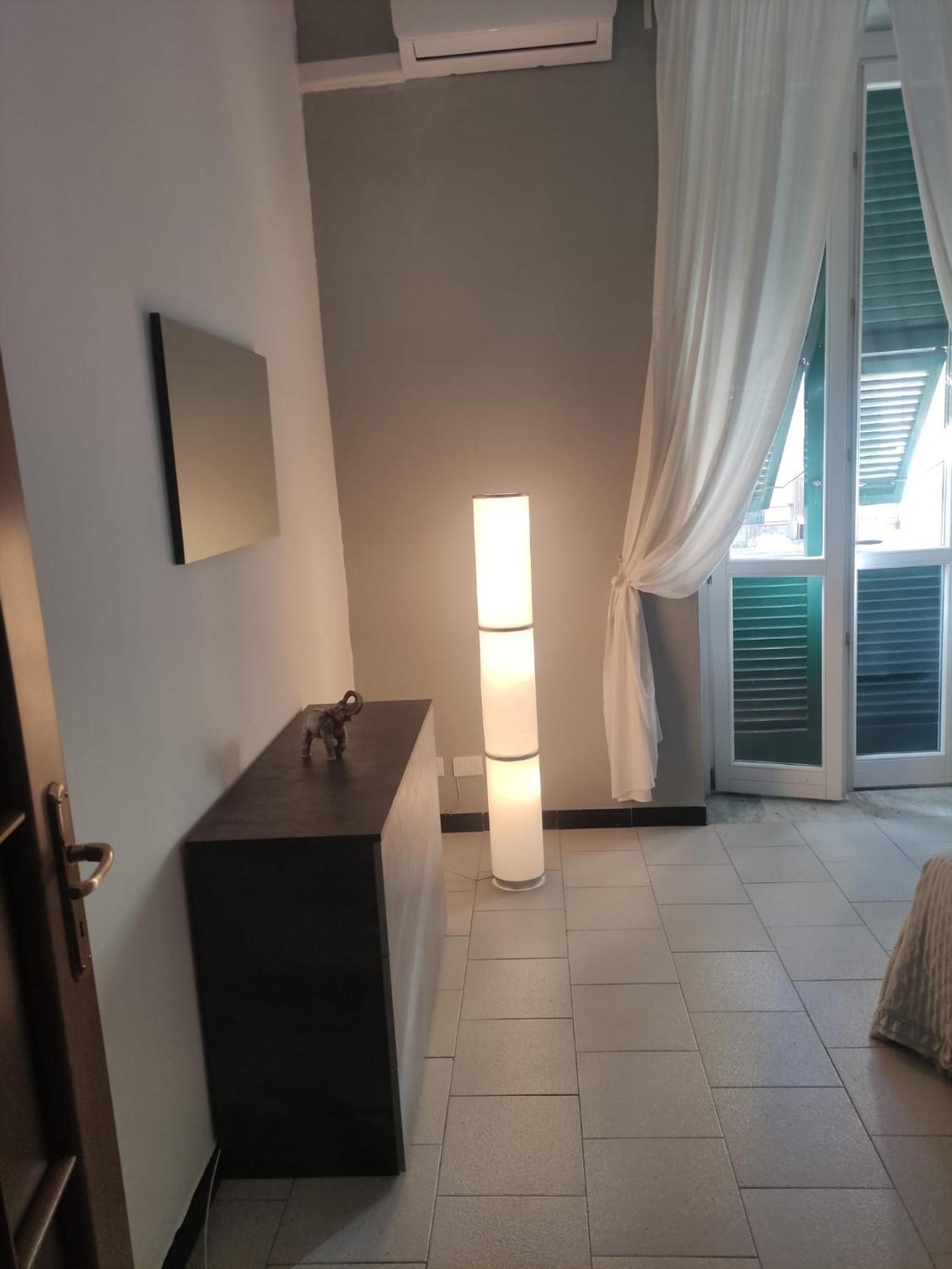 Ferienwohnung Traveller House La Spezia Zimmer foto